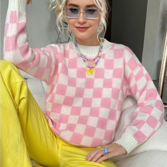 SHEIN Sweaters - SHEIN Pink Checkered Sweater M